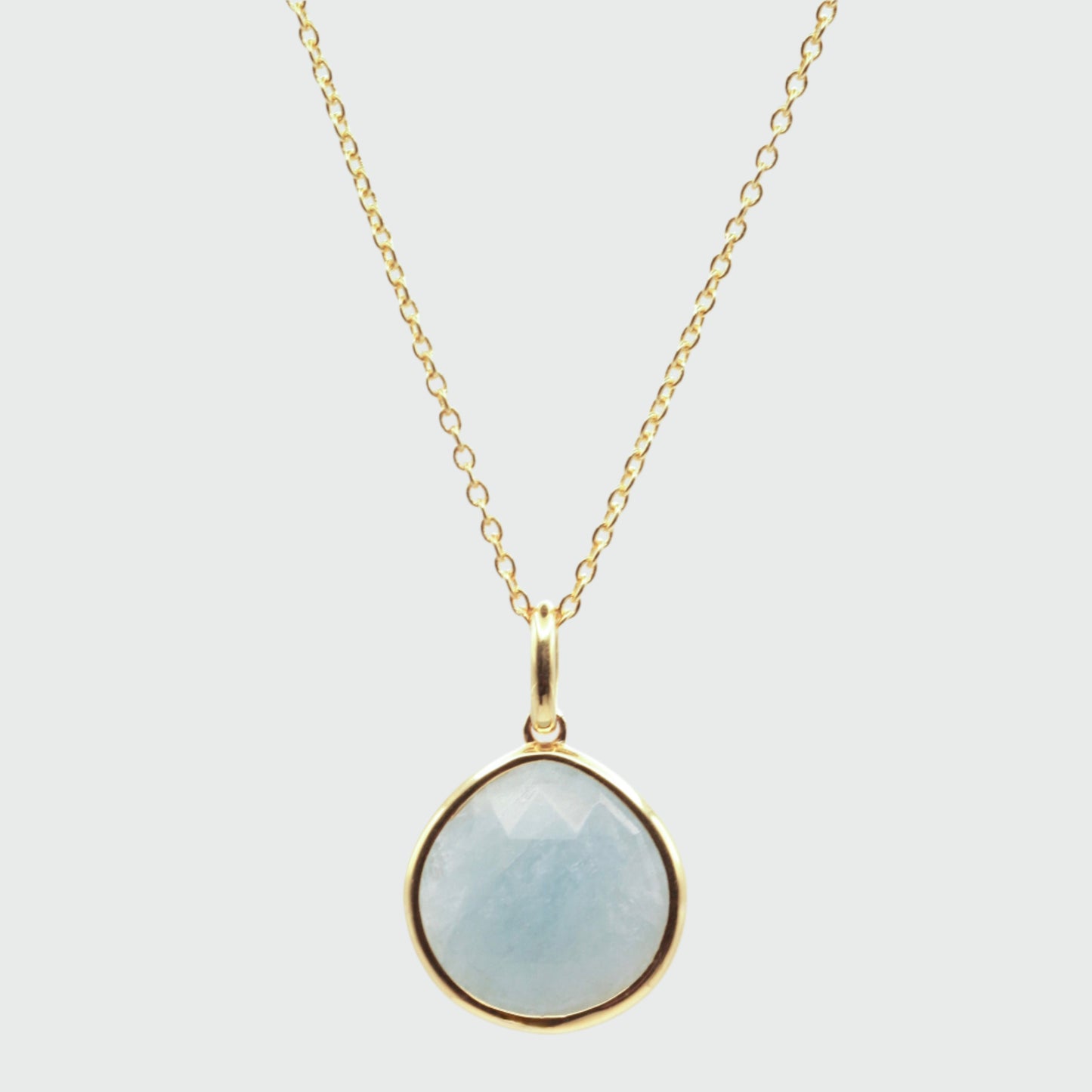 Aquamarine gold pear pendant 