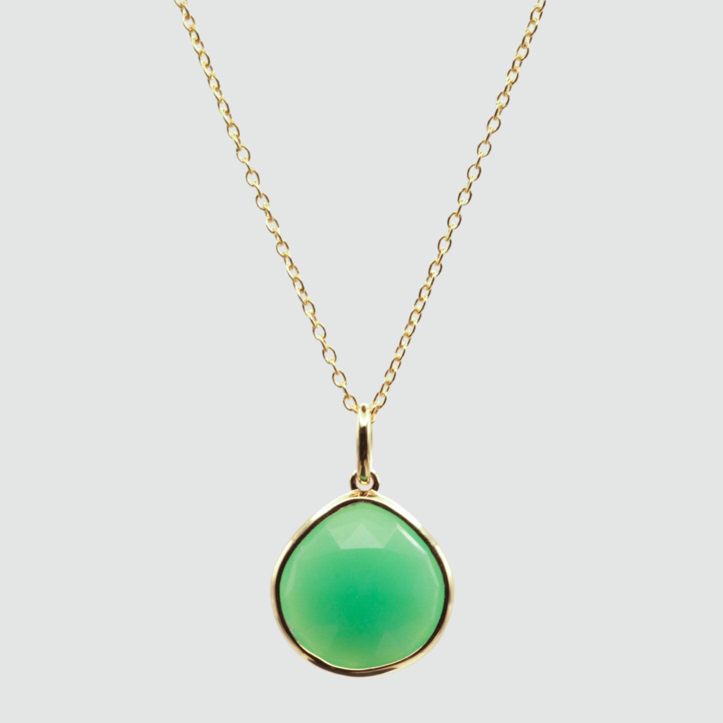 Chrysoprase gold pear pendant 