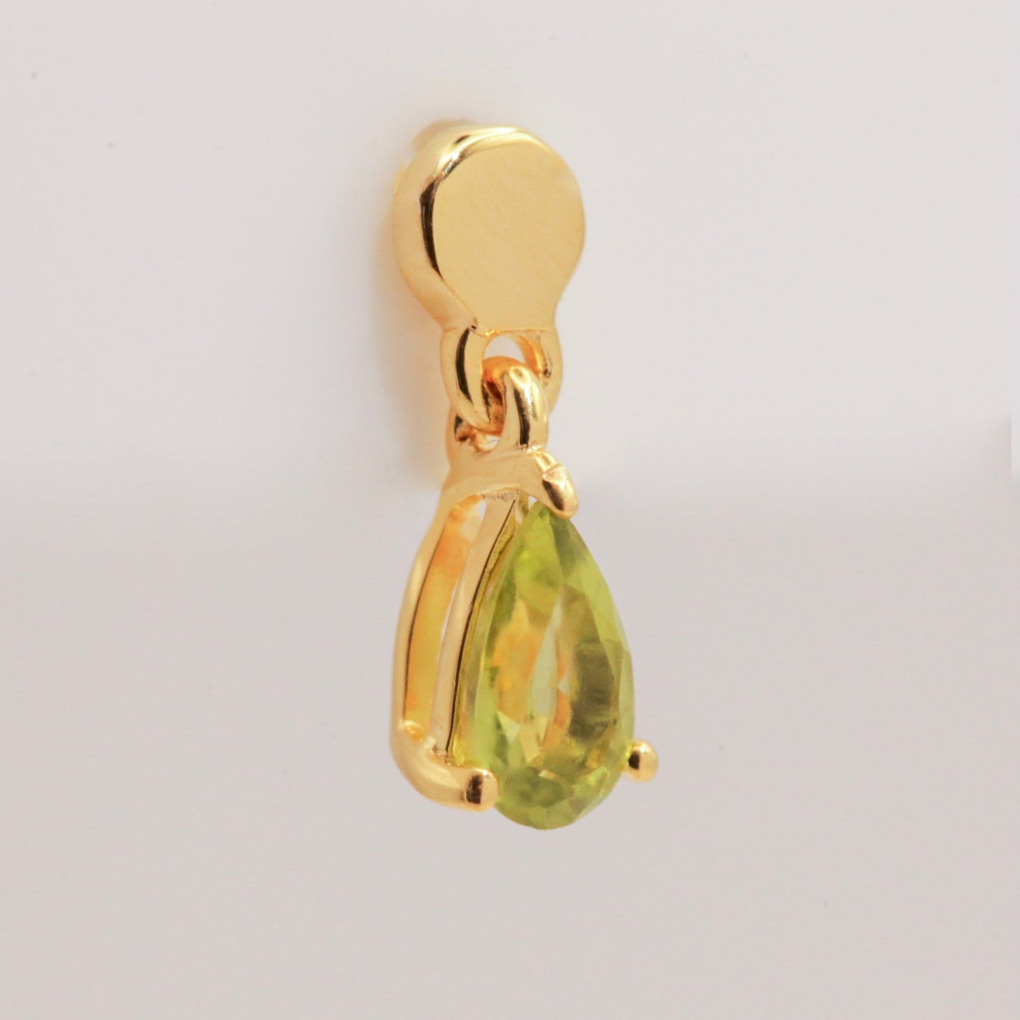 Peridot gold earring