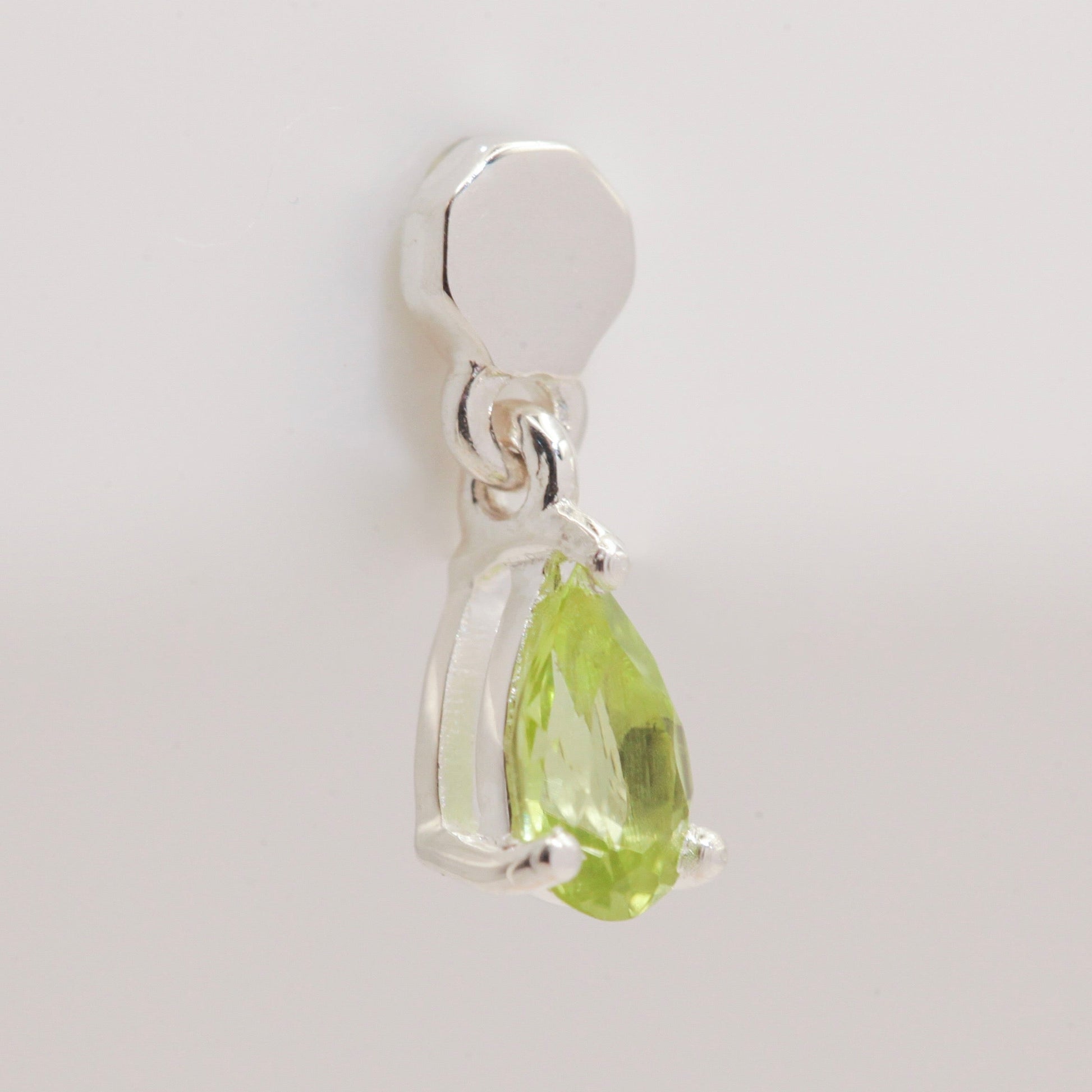Peridot silver earring